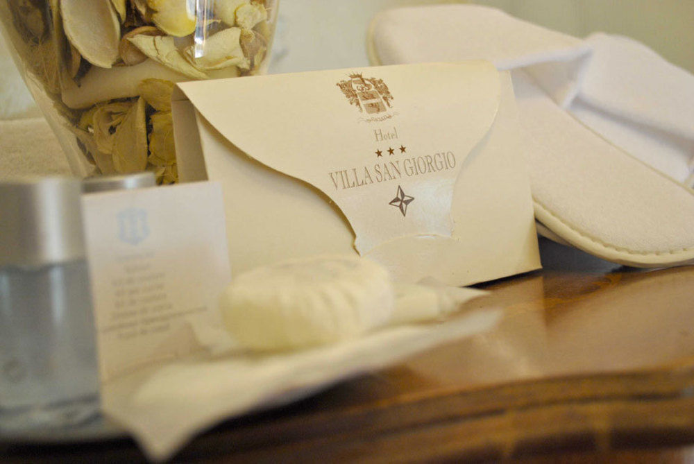 โฮเทล วิลลา ซานจอร์โจ Hotel ปอจจิบองซี ภายนอก รูปภาพ
